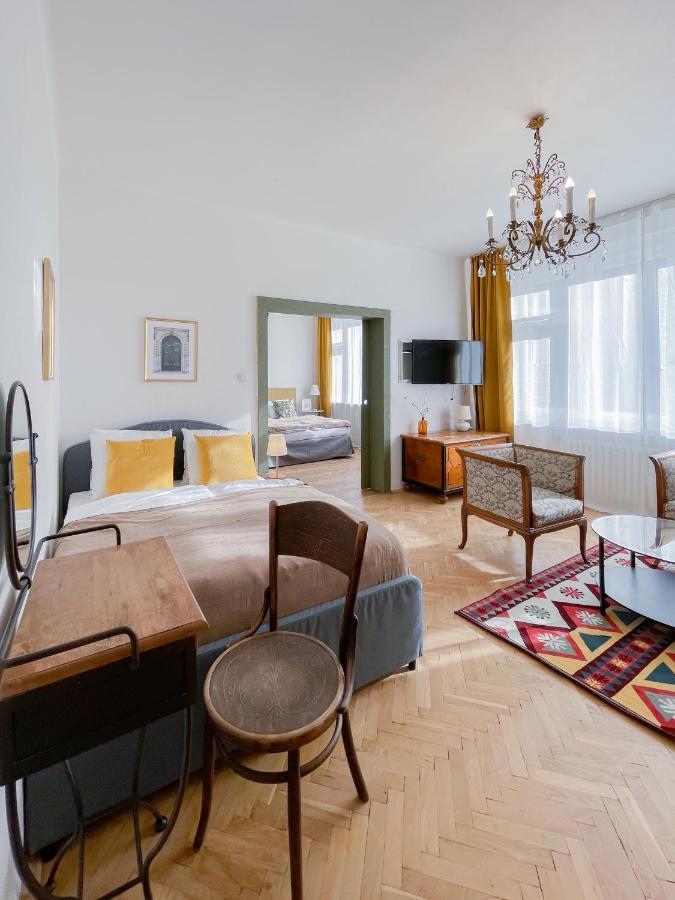 Turnkey I Vintage Terrace Apartment Πράγα Εξωτερικό φωτογραφία